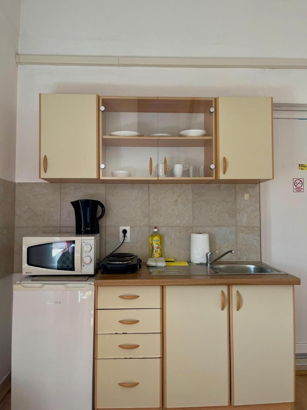 Dejan Apartment4-Top Centar Pula Buitenkant foto