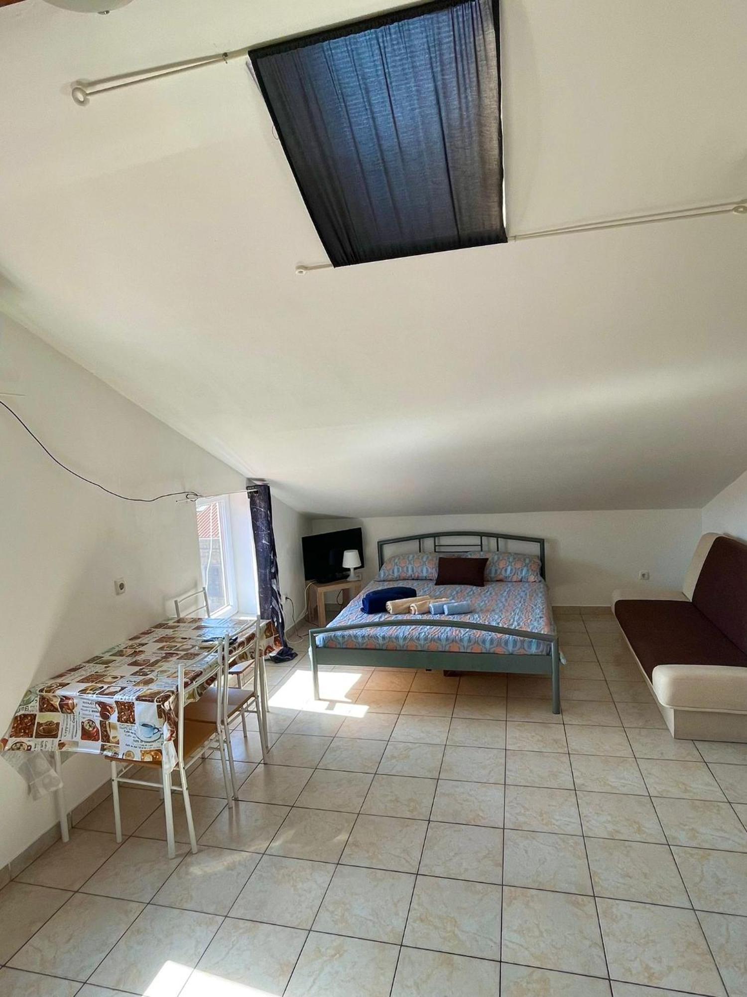 Dejan Apartment4-Top Centar Pula Buitenkant foto